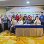 FINALISASI KURIKULUM PRODI FAKULTAS TARBIYAH DAN KEGURUAN BERFOKUS PADA IMPLEMENTASI OBE